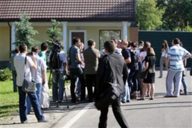 Експерти: Президент ігнорує журналістів, щоб не давати обіцянок 