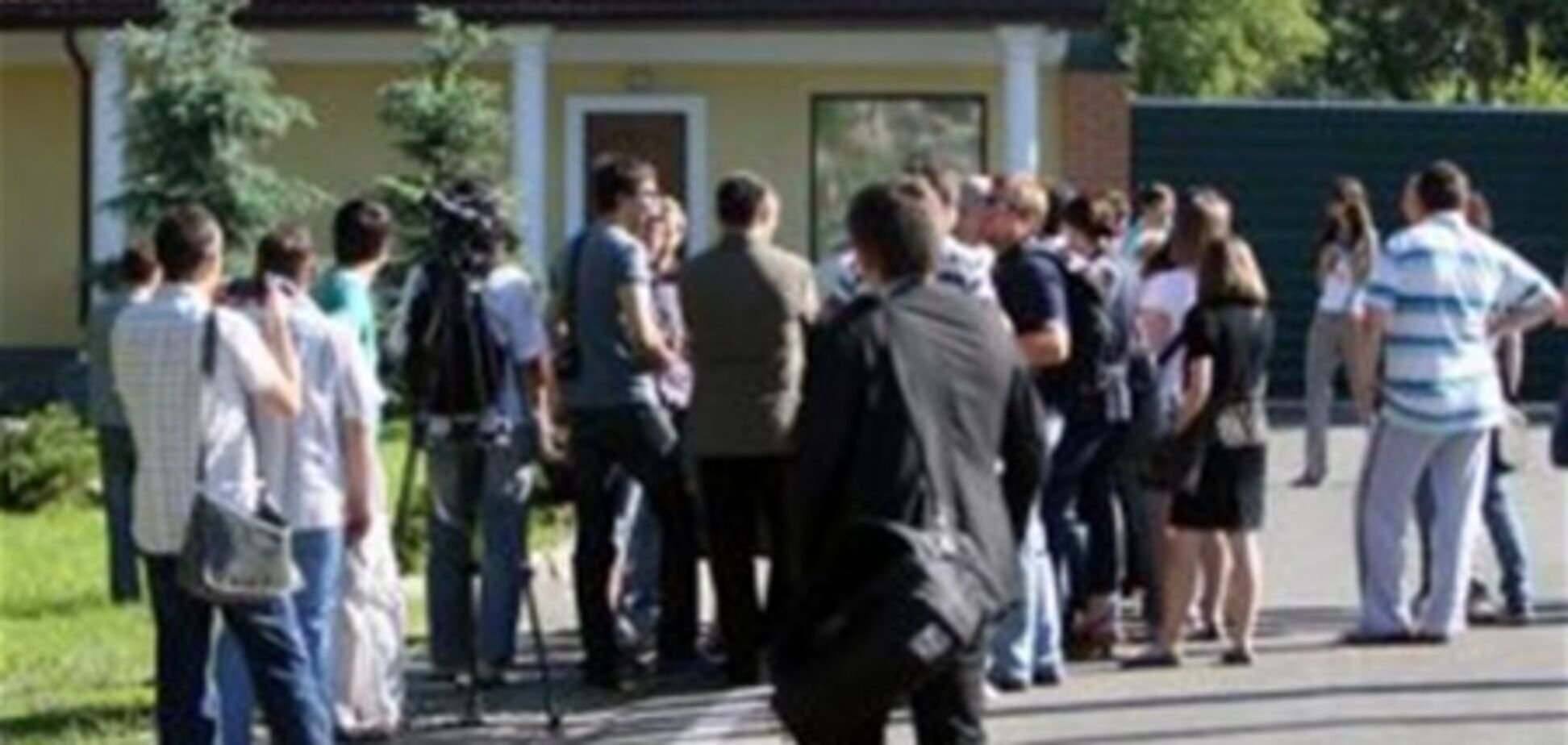 Експерти: Президент ігнорує журналістів, щоб не давати обіцянок