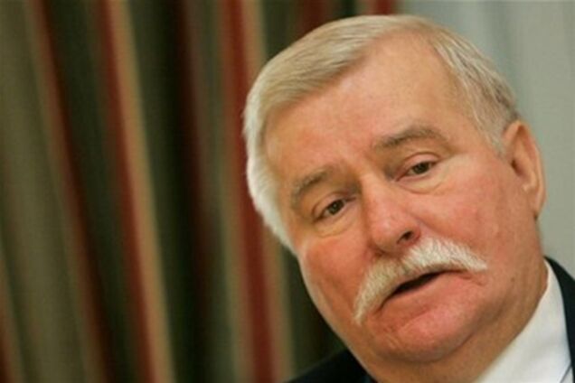 Врачи заподозрили опасную кишечную инфекцию у Леха Валенсы