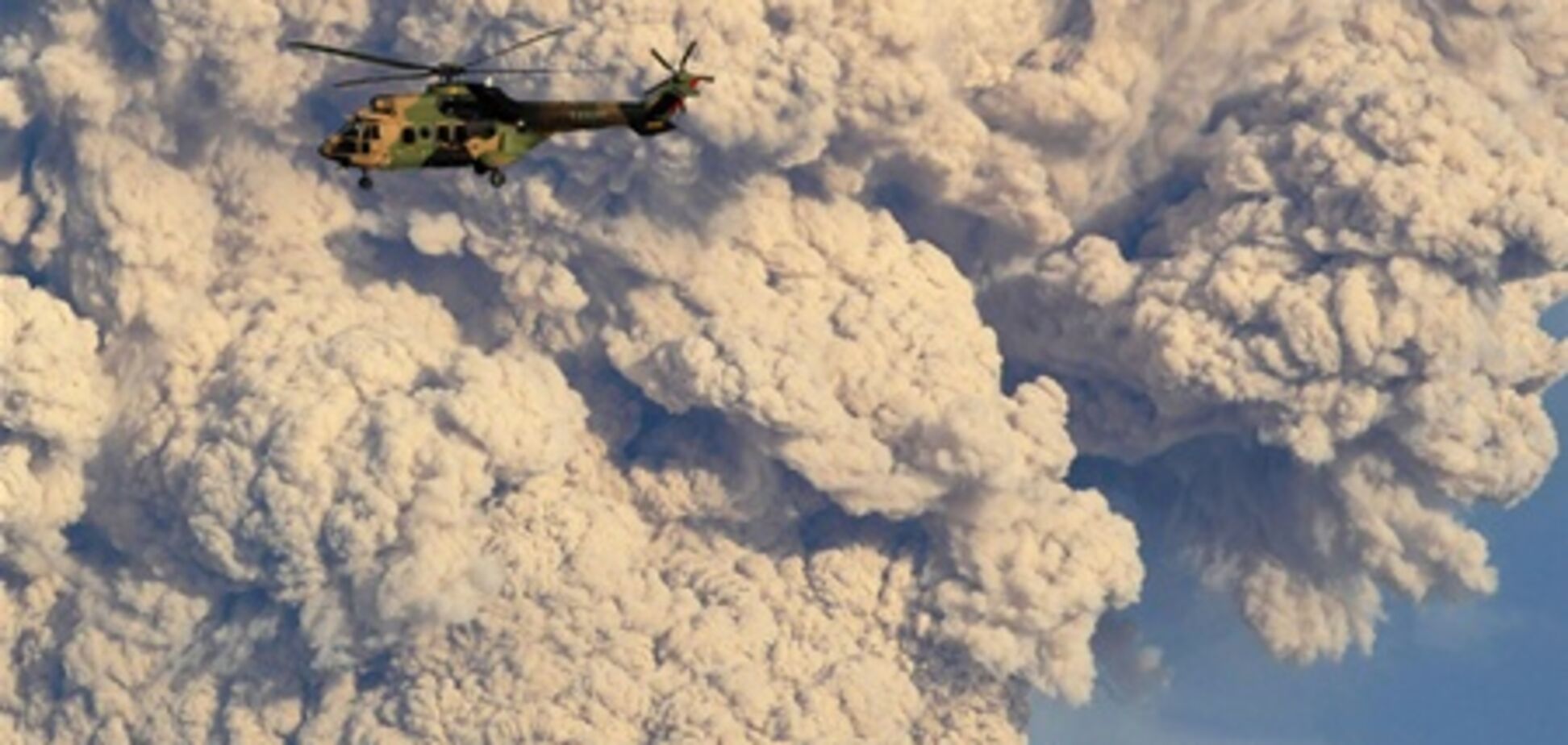 Извержение вулкана Пуйеуэ в Чили начинает ослабевать