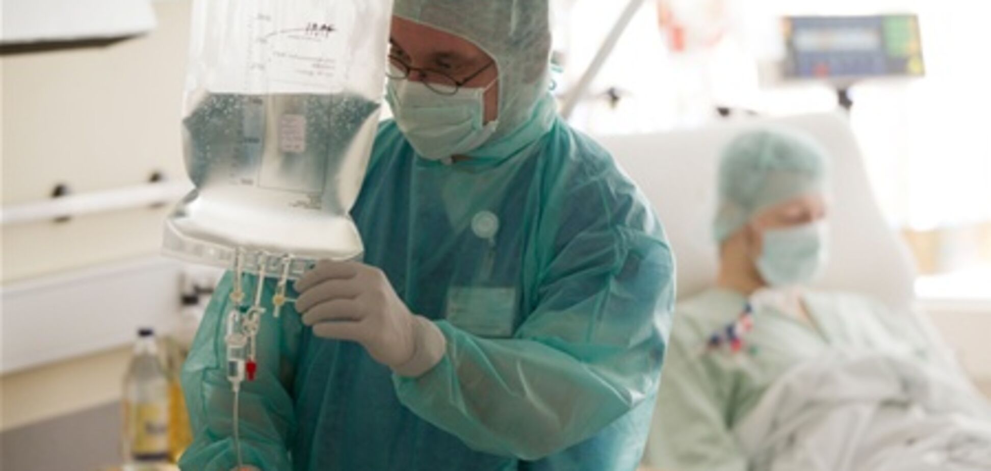 Кишечной инфекцией заболели уже свыше 2700 человек