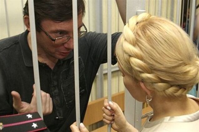 У жены Луценко сдали нервы