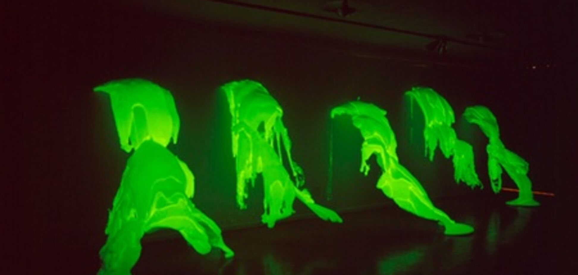 Выставка Линды Бенглис (Lynda Benglis)