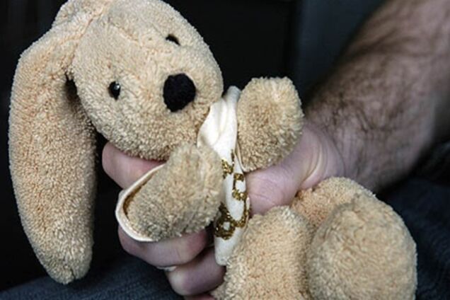 За пролитый йогурт мужчина до смерти забил 3-летнего ребенка