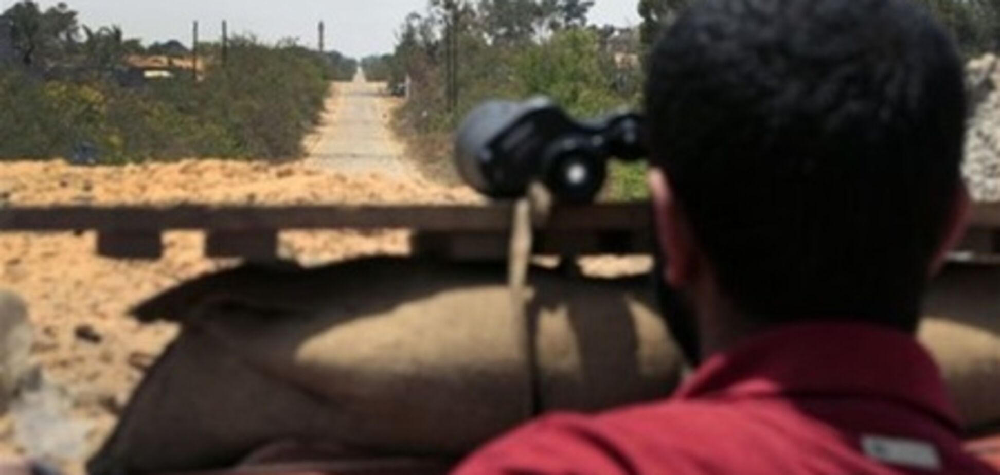 Противники лидера Ливии Муамара Каддафи перекрыли нефтепровод