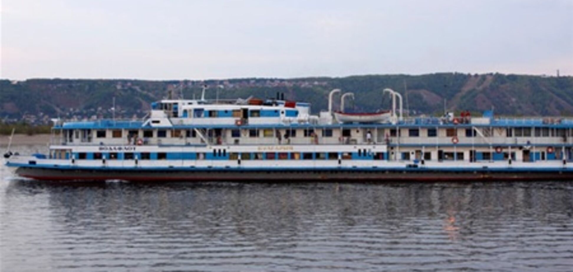 Пассажиров 'Булгария' сгубили крен и иллюминаторы. Жилеты не спасали, люки были заварены