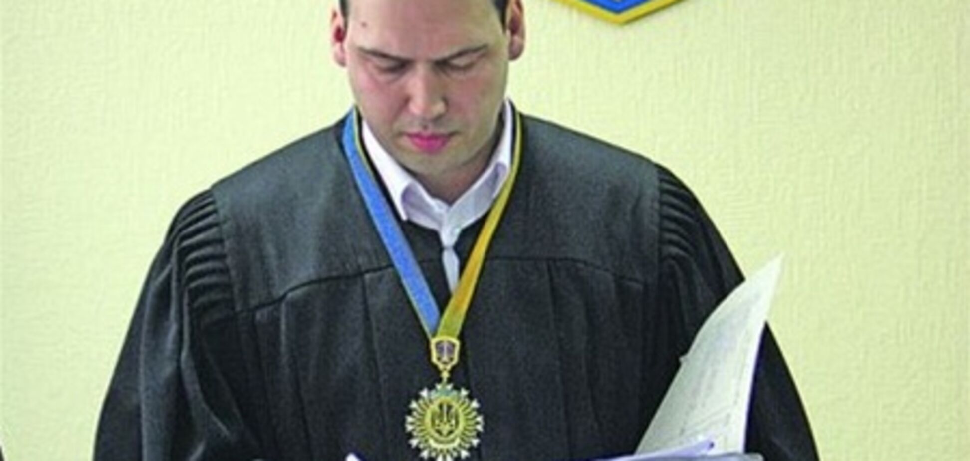 Судья Луценко запретил антирекламу Тимошенко и засудил Черновецкого