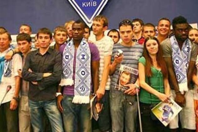 Болельщики – новичкам 'Динамо': 'Играйте, а мы вас поддержим!'