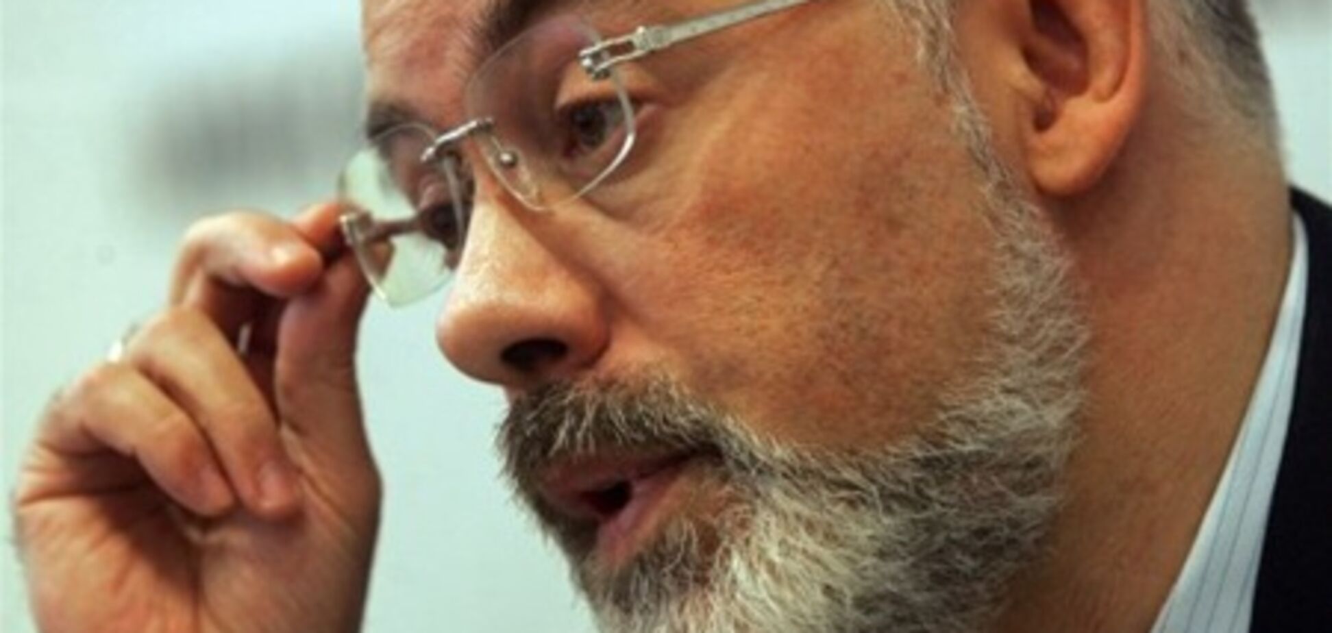 Табачник включив російську мову до ЗНО