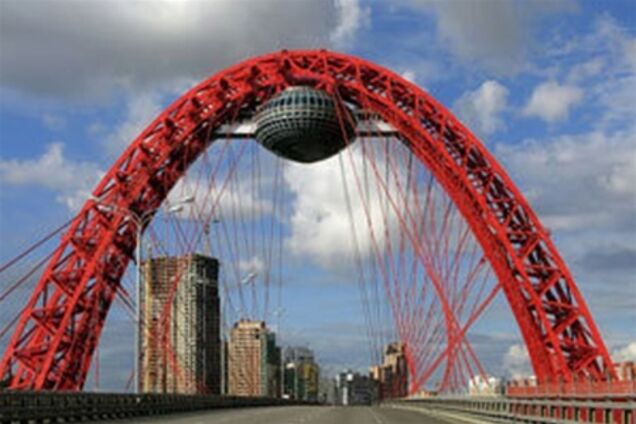 Россиян будут женить в 'летающией тарелке'