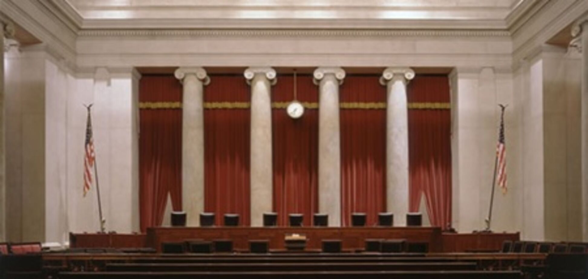 Из вашингтонского суда сбежал подозреваемый в убийстве