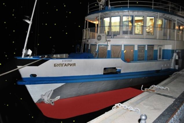 Минтранс РФ временно запретил эксплуатацию судов типа 'Булгарии'