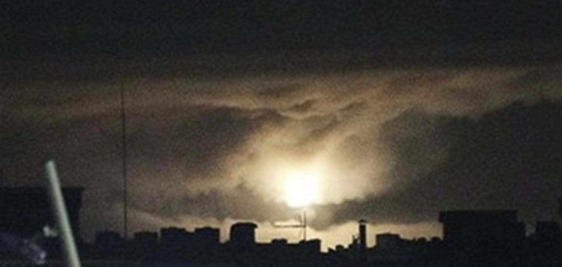 Бомбардировке НАТО подверглись военные и гражданские объекты в Триполи