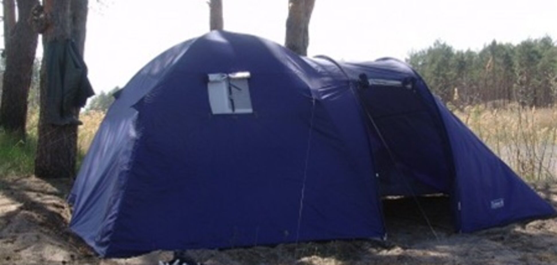 На Черниговщине молния ударила в палатку с туристами