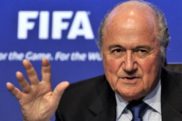 Президент ФИФА признан злодеем десятилетия 