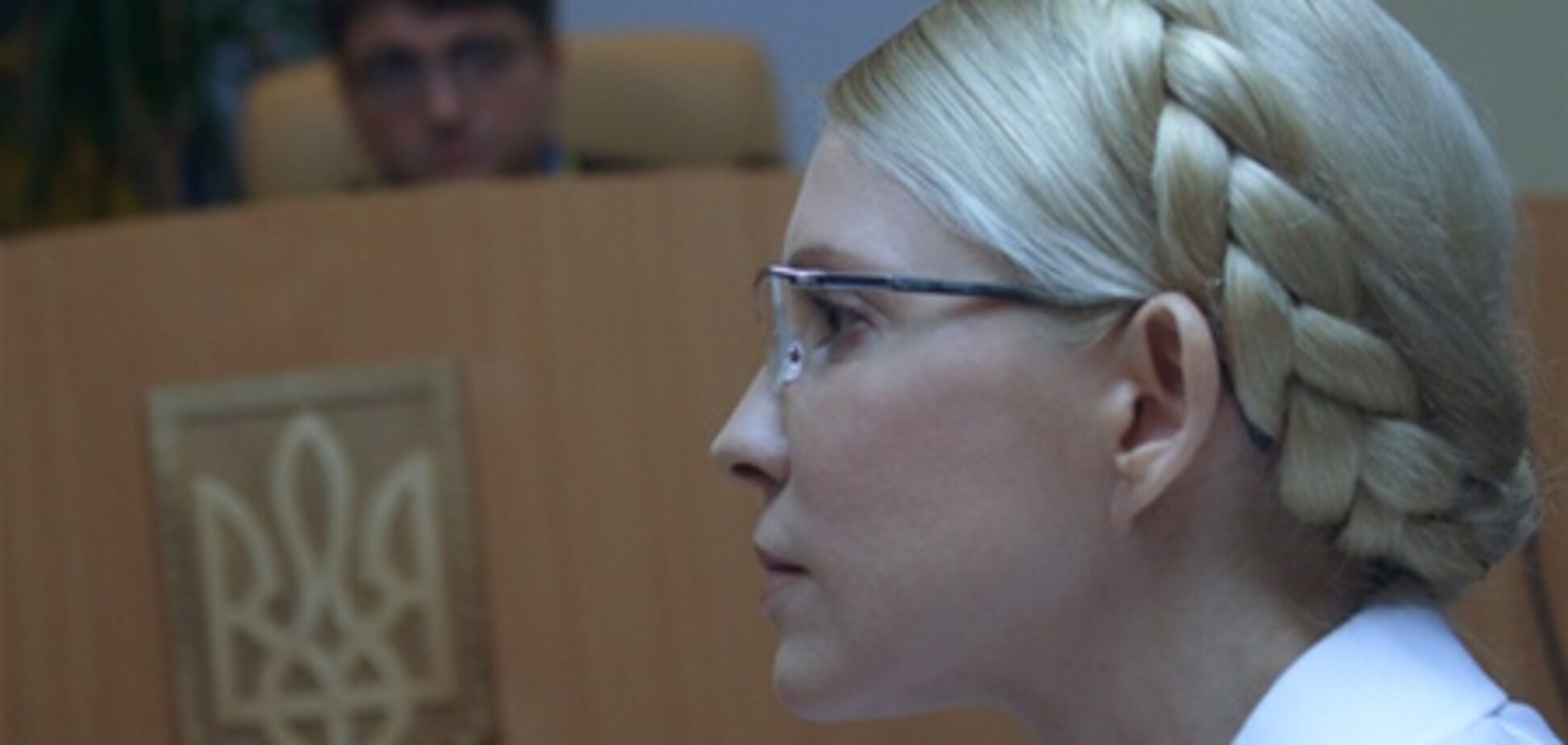 Тимошенко пришла в суд сразу с тремя адвокатами