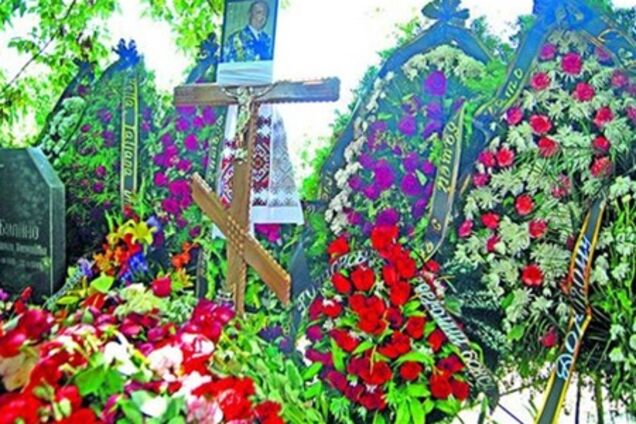 Братья Кличко похоронили отца