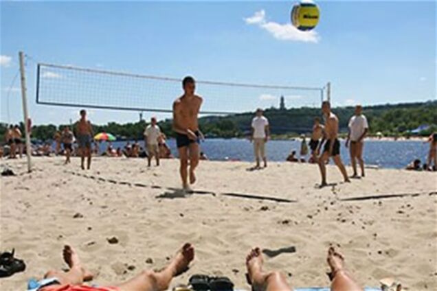 66% украинцев не могут позволить себе отдых - опрос