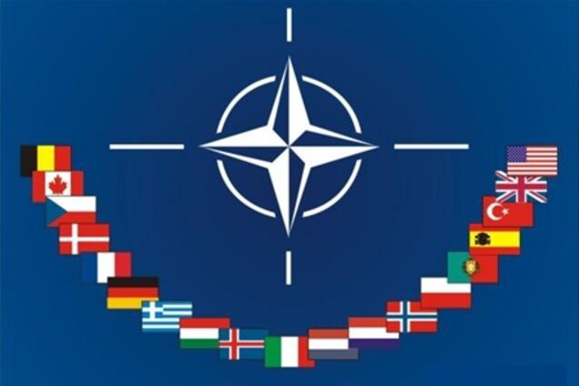 НАТО влаштується на території України, - Російська громада в Україні