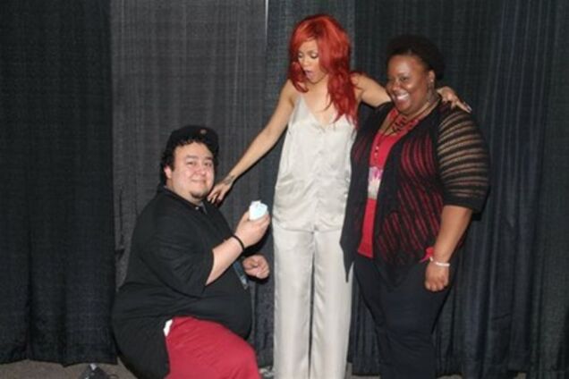 Рианна вместе со своими фанатами