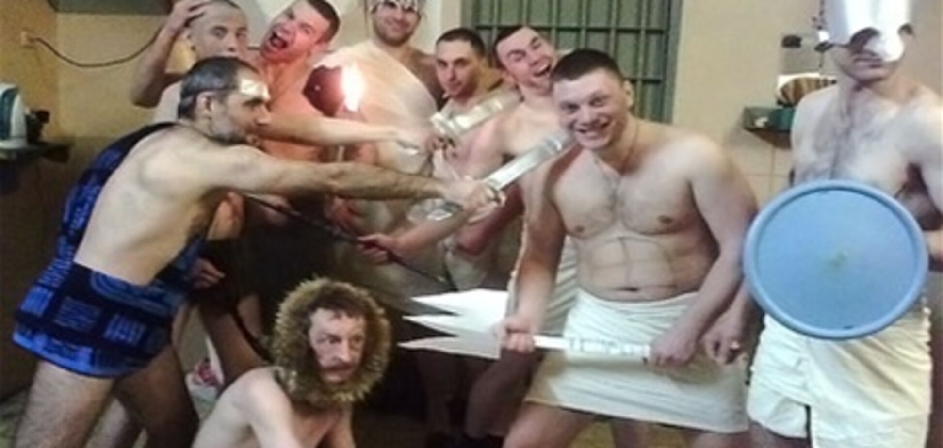 Ув'язнені в СІЗО влаштовують гулянки з ікрою і текілою