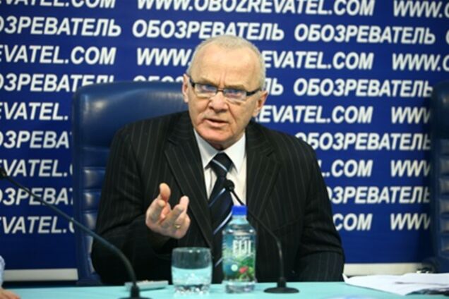 Екс-адвокат Пукача запропонував свої послуги Тимошенко