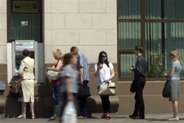 В банкоматах Белоруссии обнаружился дефицит денег
