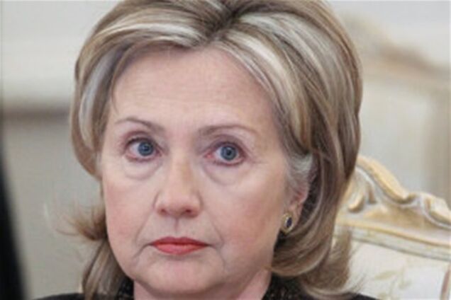 Клинтон: угрозы Каддафи не остановят операцию в Ливии