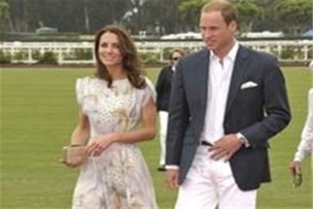 Принц Вільям піднімає потенцію гігантським кокосовим горіхом