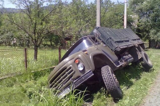 ДТП на Закарпатье: в грузовике ЗИЛ погибли две коровы