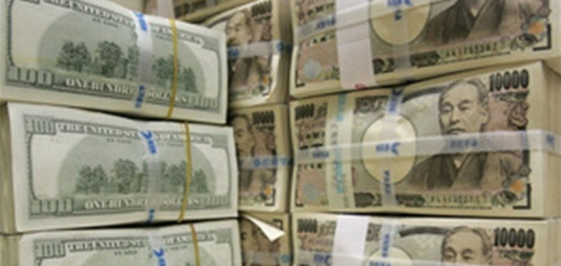 Япония намерена повысить налоги, чтоб спасти экономику