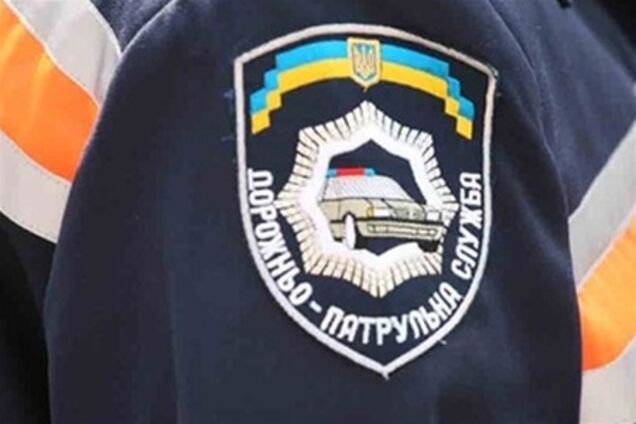 Под Киевом пьяный водитель сбил работника ГАИ