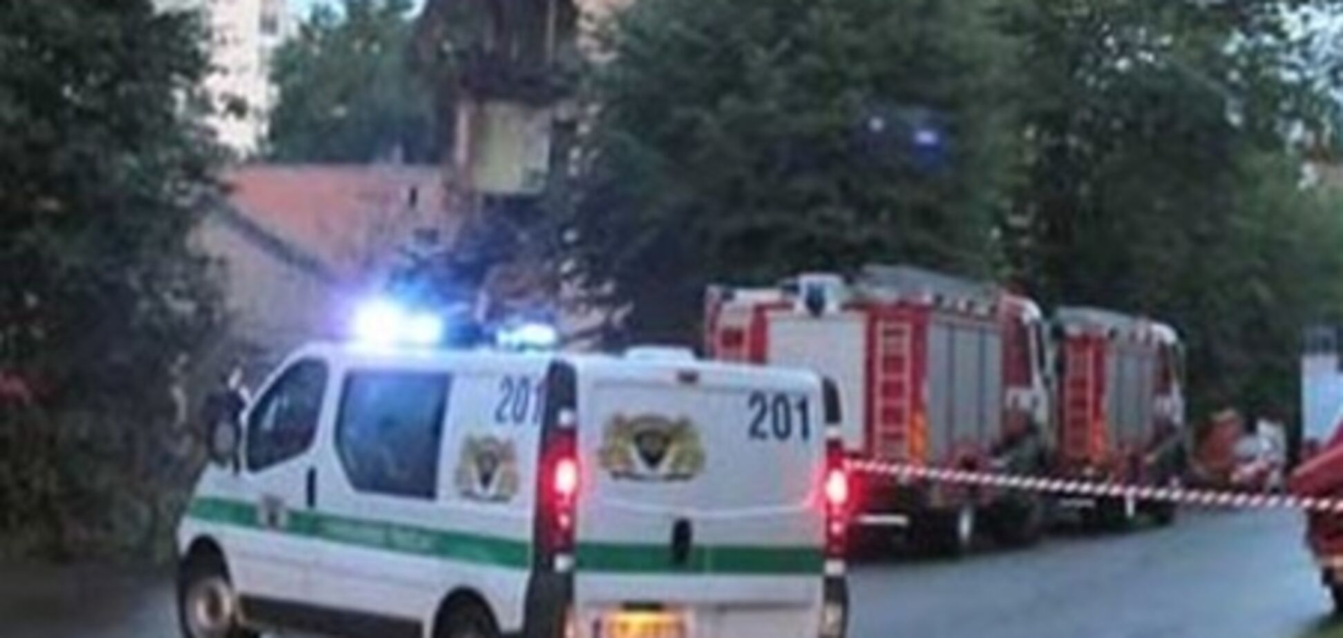 В центре Риги молния разрушила пятиэтажный дом. Фото