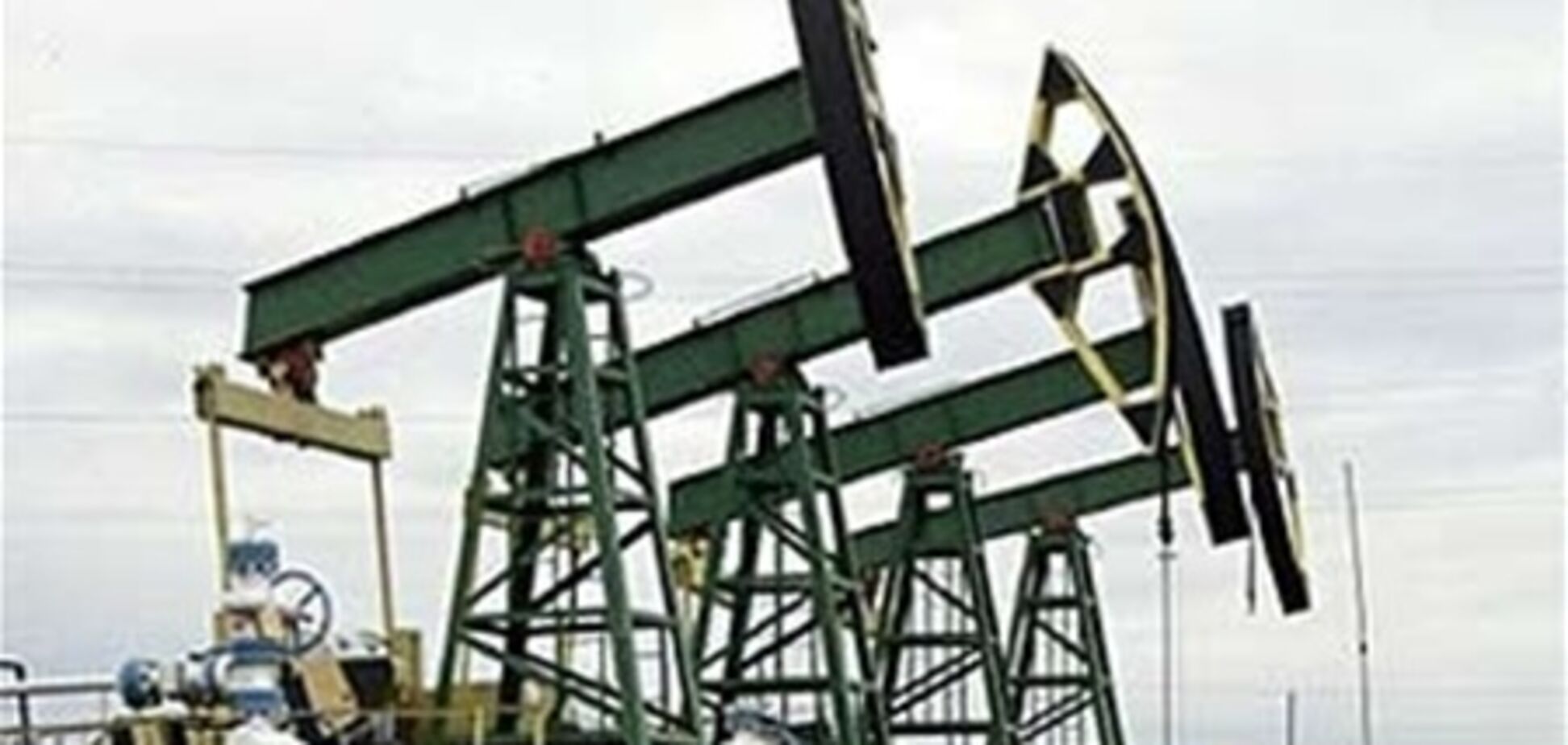 Медведев понизил налоги для нефтяников
