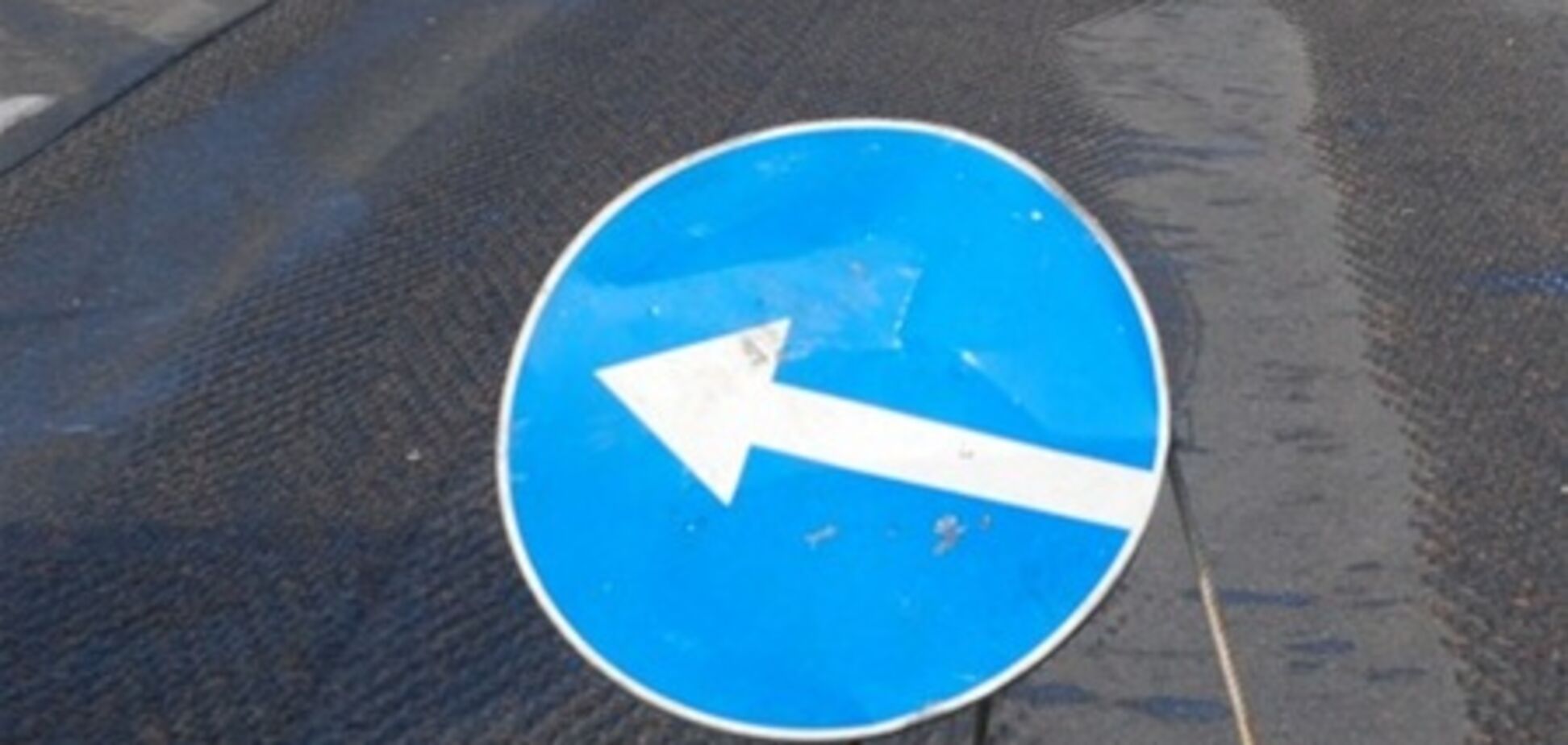 На Ровенщине перевернулся автобус с иностранцами: один человек погиб