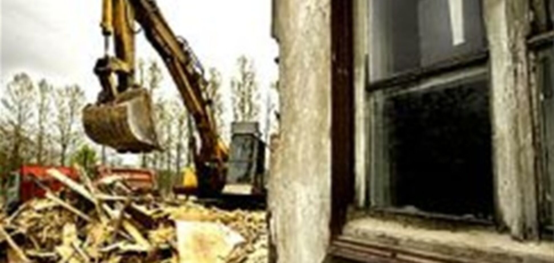 Слово женщины – закон: черновчанка уже четвертые сутки сидит на гараже