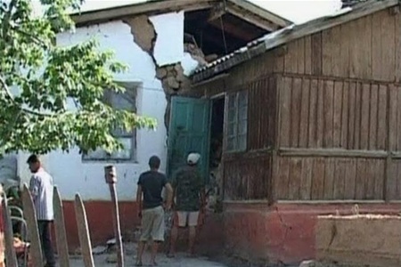 Землетрясения в Киргизии разрушили подстанцию: без света десятки тысяч человек  