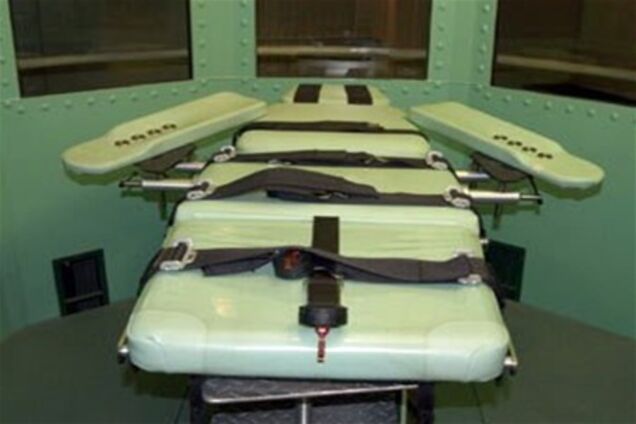 Впервые за 20 лет в США казнь преступника засняли на видео. Фото