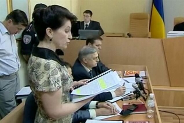 Адвокаты: Тимошенко вручили не то обвинение