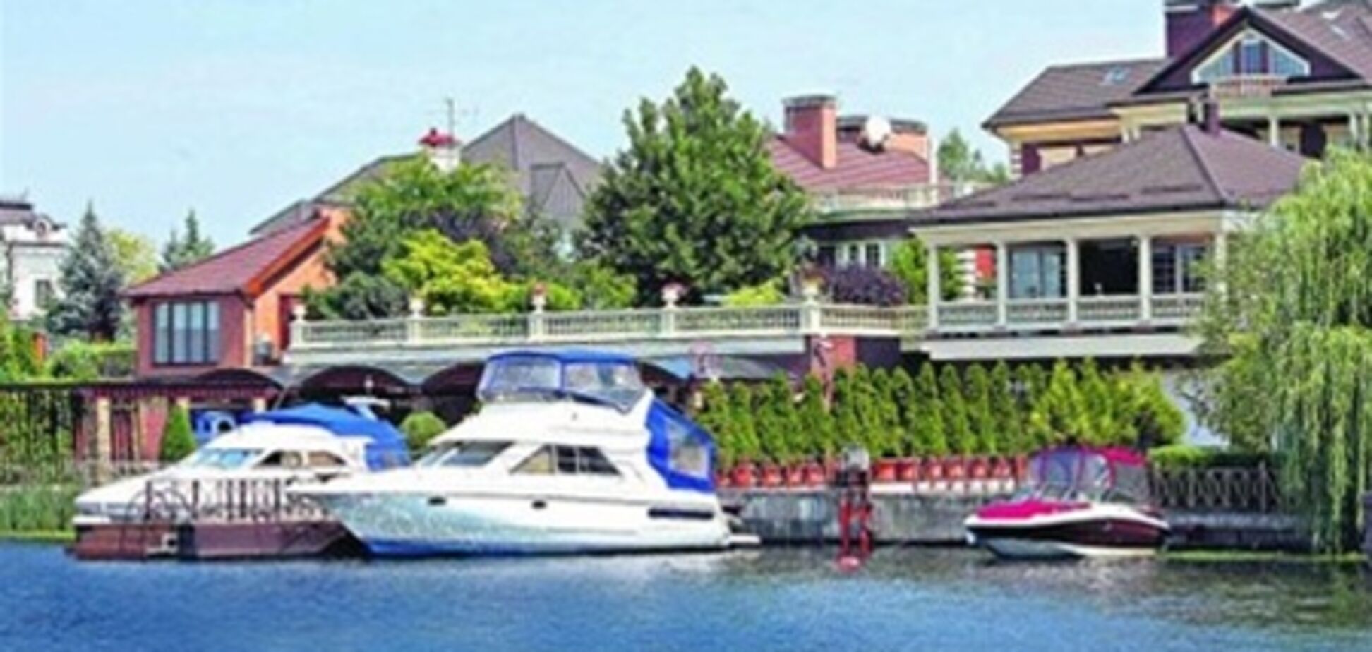 VIP-причуды украинской Рублевки: вечеринки до утра и отряды домработниц