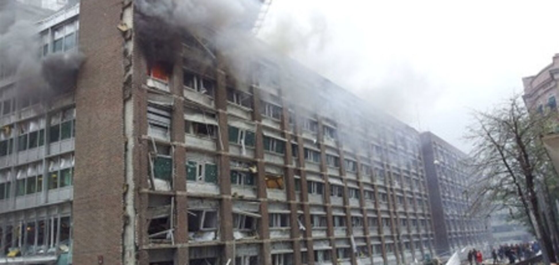 Очевидцы стрельбы близ Осло прятались под кроватями и прыгали из окон