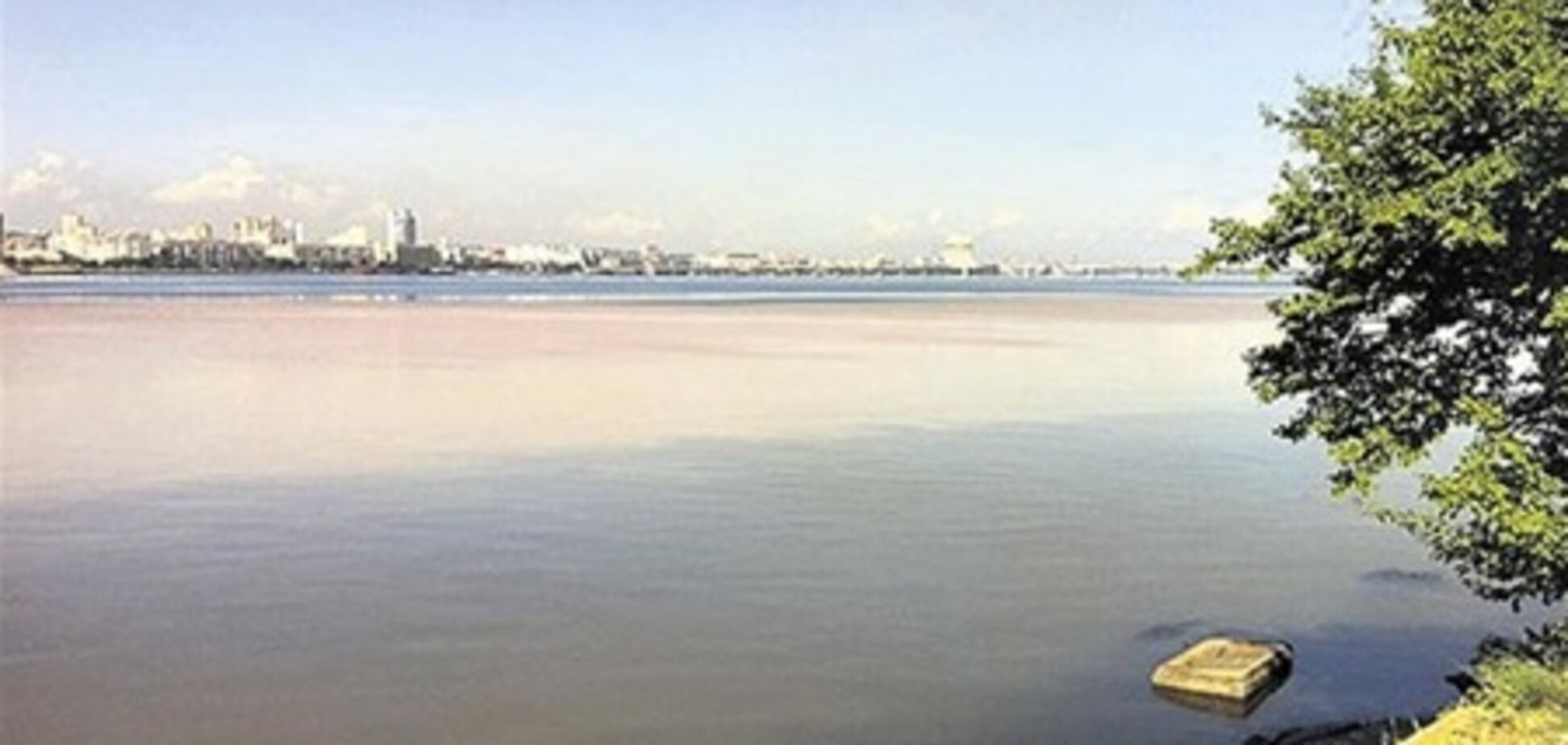 Опасные отходы метизного завода слили в Днепр