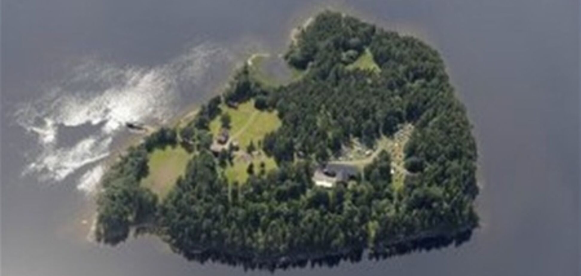 По меньшей мере 80 человек погибли при стрельбе под Осло