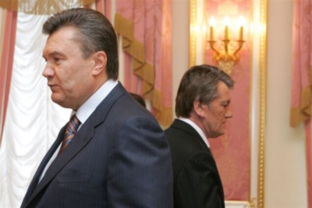 Янукович втрачає свою популярність швидше, ніж Ющенко