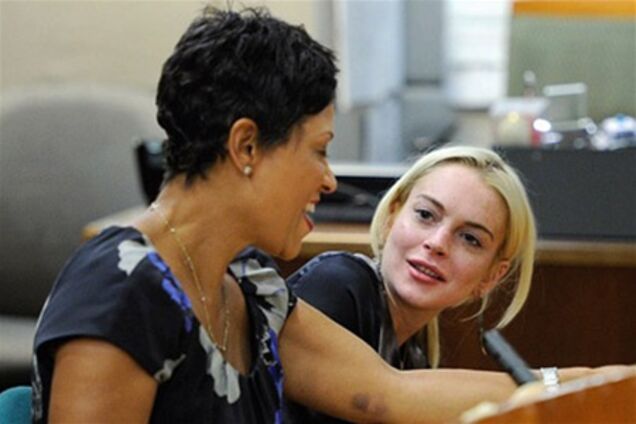 Лохан не по карману психотерапевт