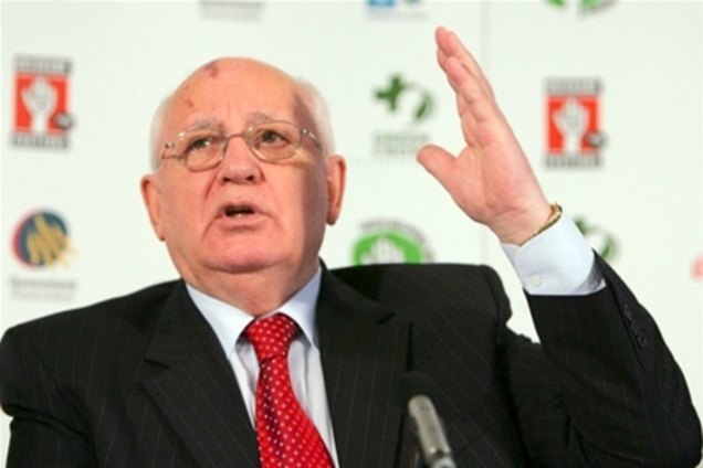 Путін перетворить Росію в диктатуру африканського типу - Горбачов