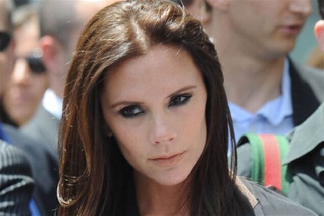 Бекхэмы раздали подарки своей дочери