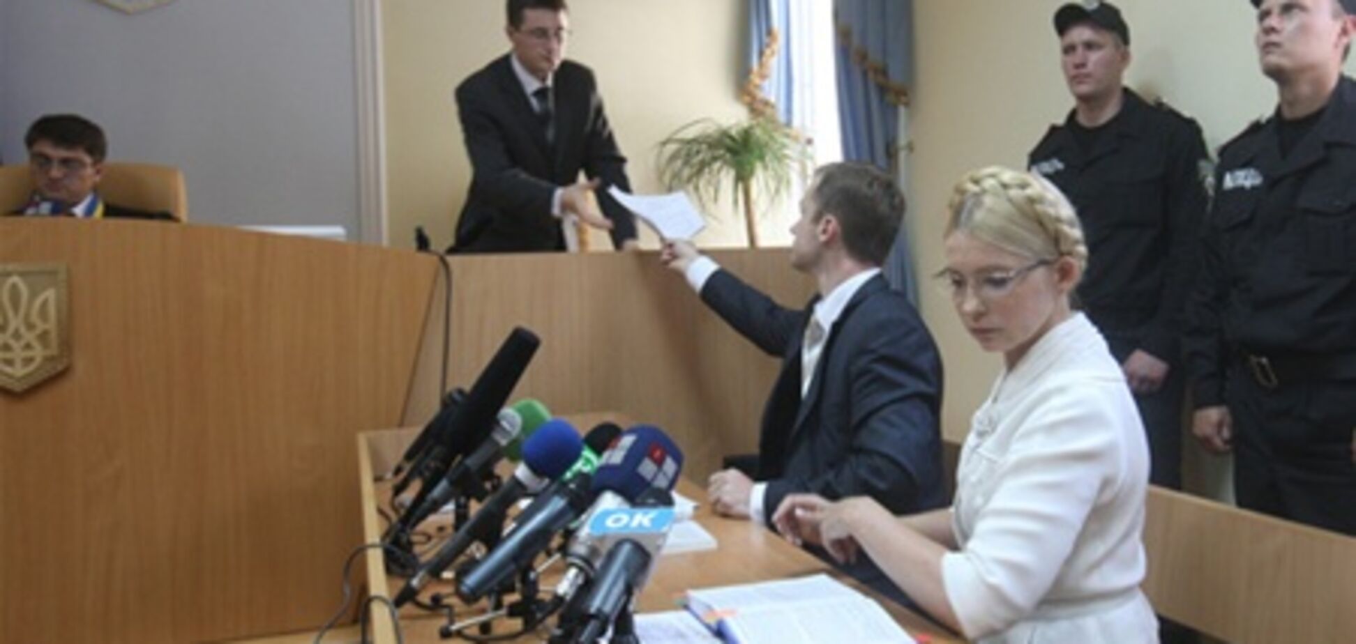 Киреев отказался убрать милицию из зала суда