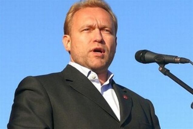 Волга сидит в одной камере с Евлахом и моется трижды в неделю