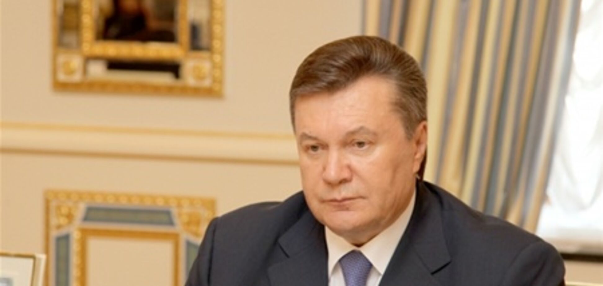 Янукович не поедет в Крым на празднование дня ЧФ